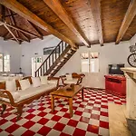 Ermioni Casa de Férias *