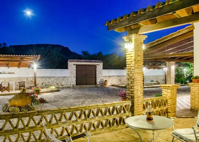 Ermioni Tatil Evi *